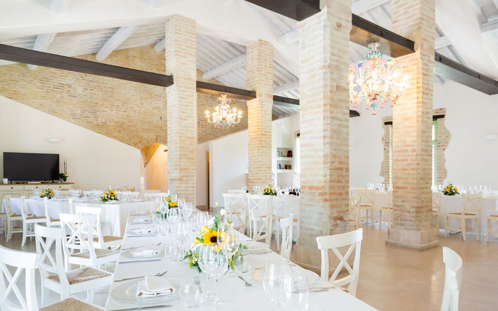 Casale Esperienza Sul Tevere: casale-esperienza-sul-tevere-marsciano-villa-dining-room