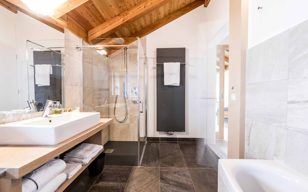 Dimora Delle Ninfee Del Garda: dimora-delle-ninfee-del-garda-castelletto-villa-bagno