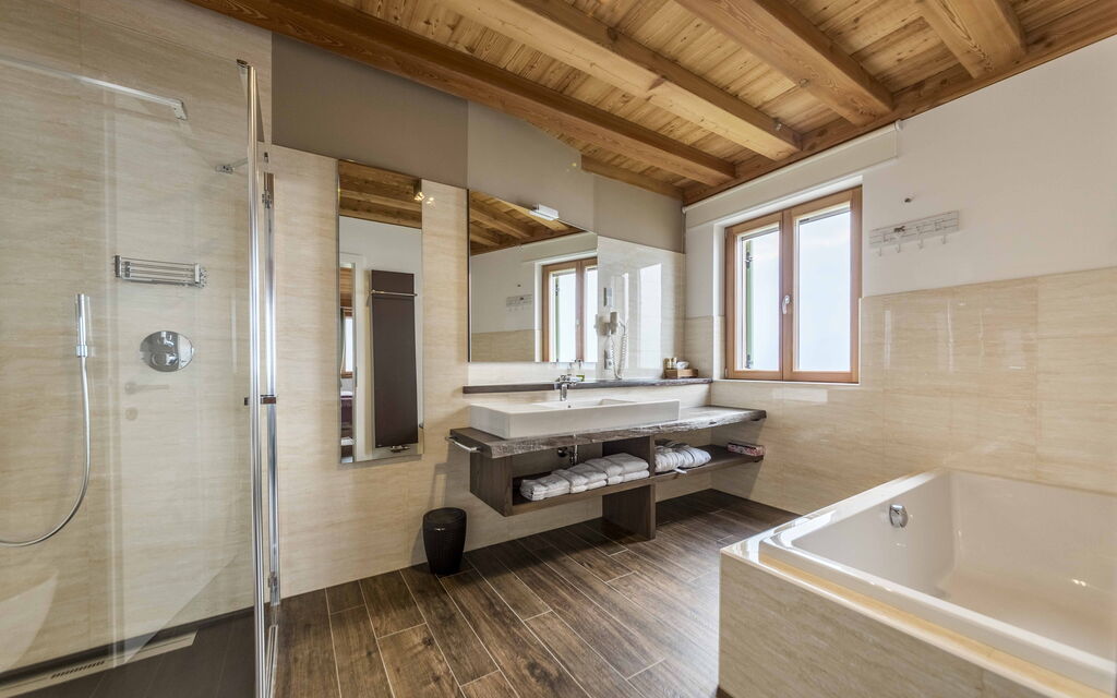 Dimora Delle Ninfee Del Garda: dimora-delle-ninfee-del-garda-castelletto-villa-bagno