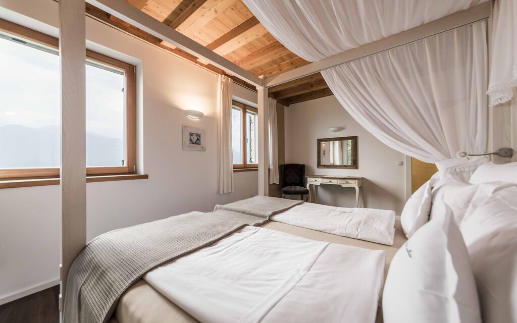 Dimora Delle Ninfee Del Garda: dimora-delle-ninfee-del-garda-castelletto-villa-camera-da-letto