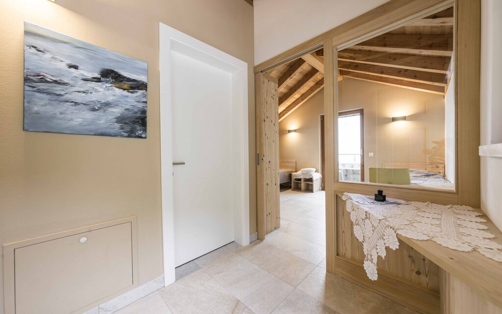 Dimora Delle Ninfee Del Garda: dimora-delle-ninfee-del-garda-castelletto-villa-corridoio