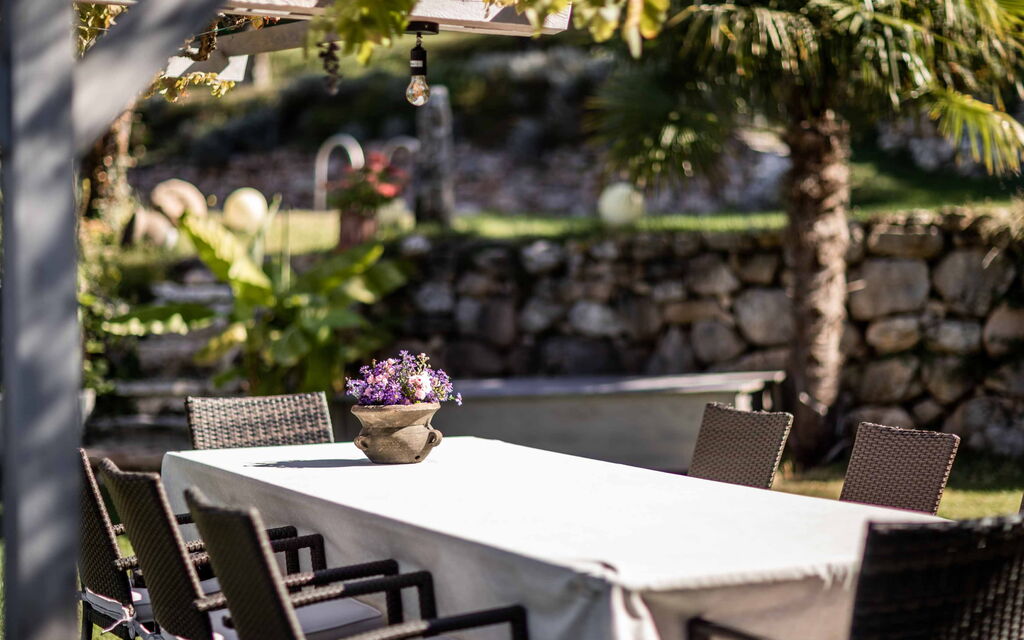 Dimora Delle Ninfee Del Garda: dimora-delle-ninfee-del-garda-castelletto-villa-esterno