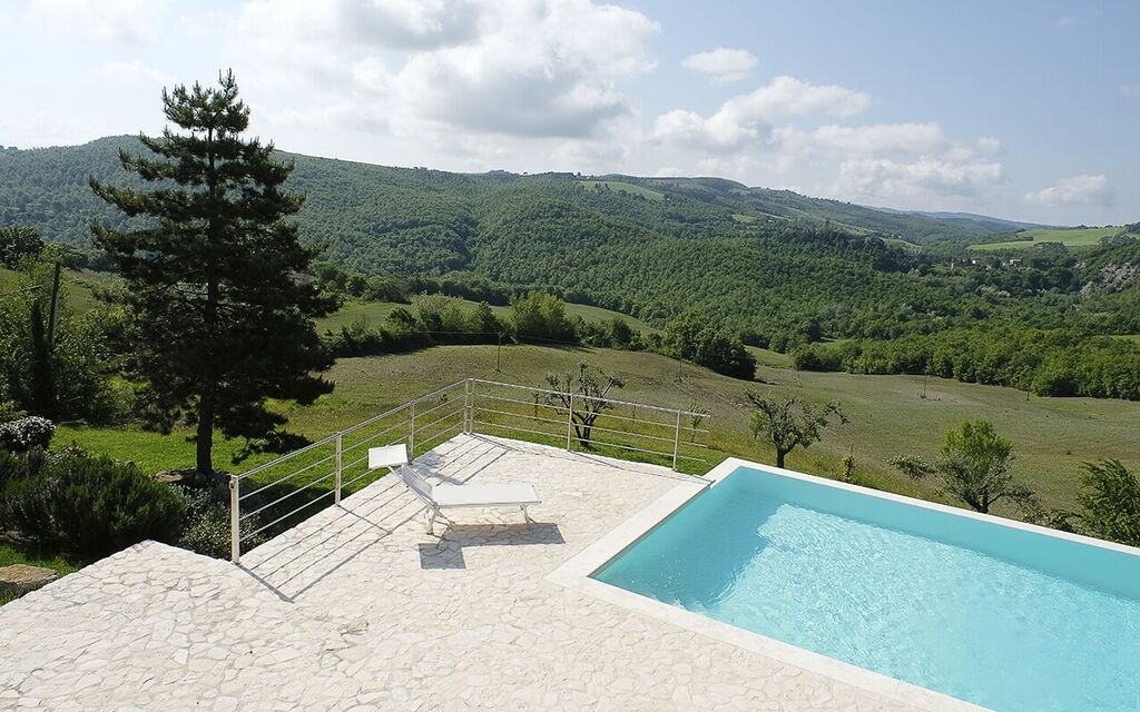 Cottage Bella Vallata: Outdoor, Pool, Spring, Summer