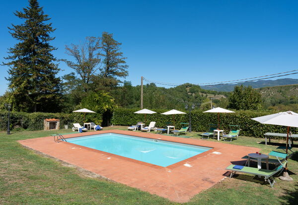 Villa Marisel: Piscina