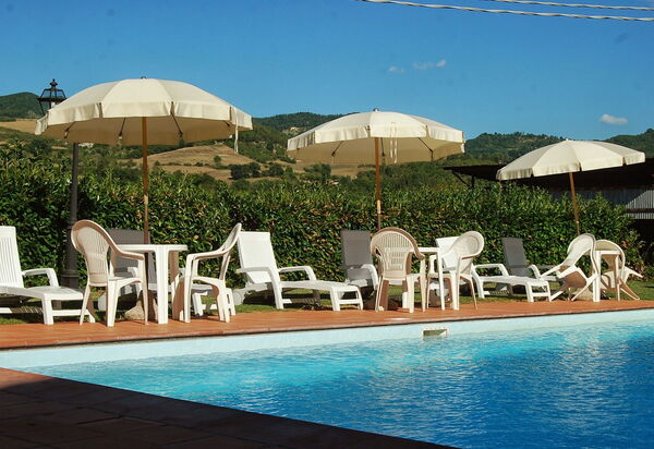 Villa Marisel: Piscina