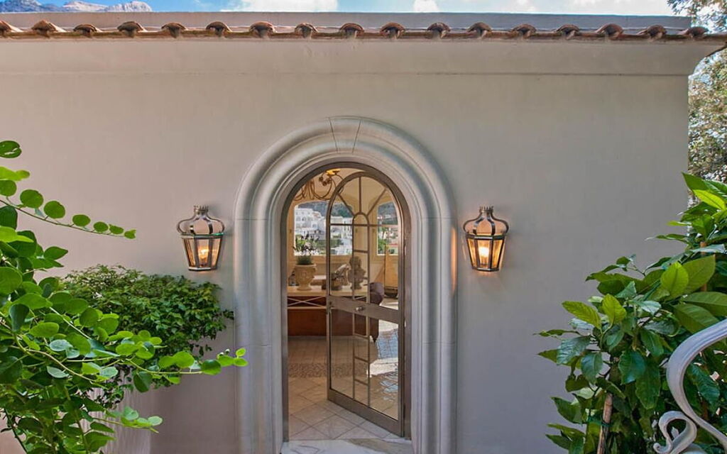 Chalet Del Profondo Blu: Building Exterior, Main Entrance