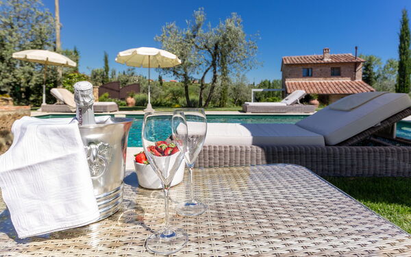 Villa Ligheia: Piscina
