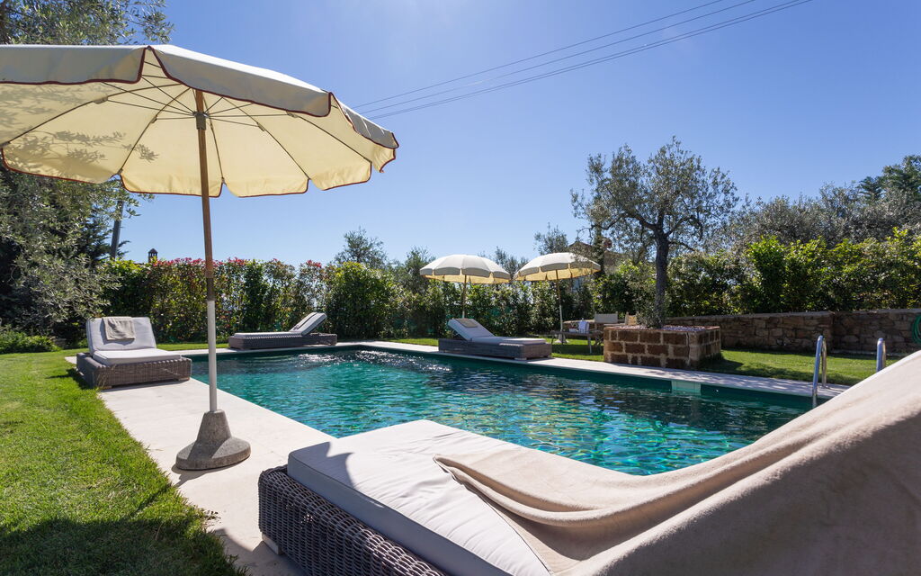 Villa Ligheia: Piscina