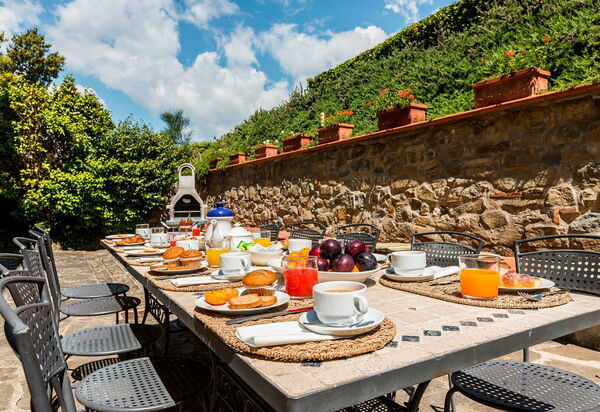 Tusco Home: all'aperto