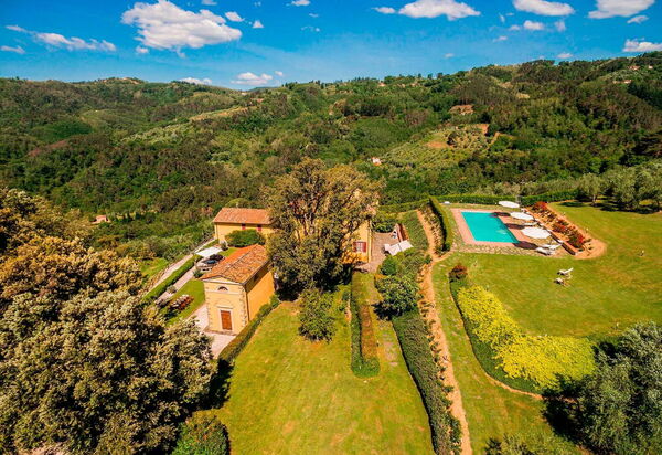 Tusco Home: Esterni, Piscina