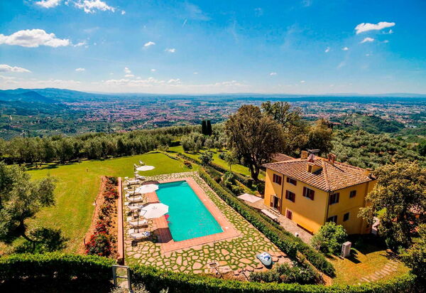 Tusco Home: Esterni, Piscina