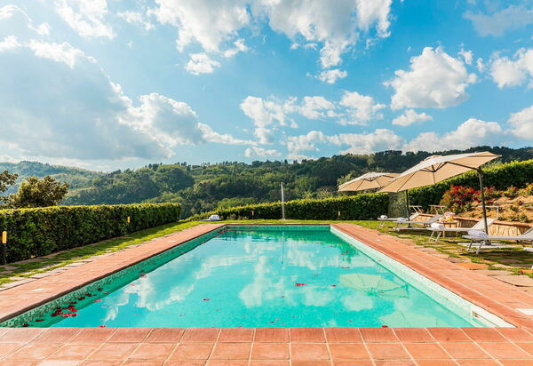 Tusco Home: Esterni, Piscina