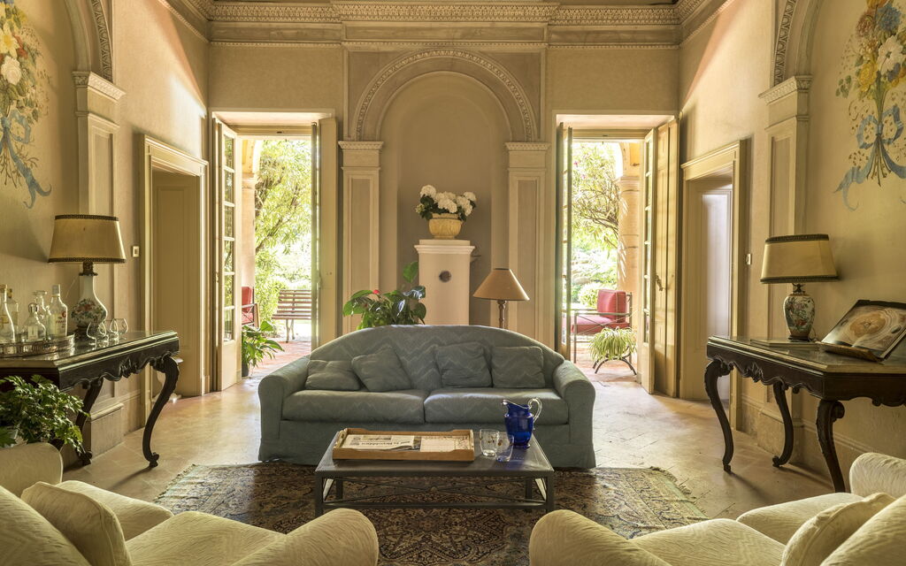 La Reggia Del Lord: Living Room