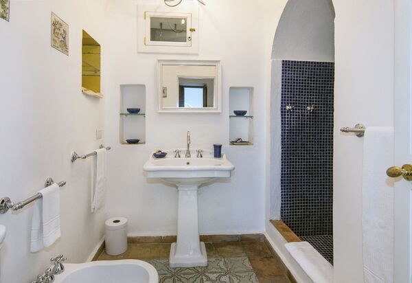 Maiori Chalet: Bathroom