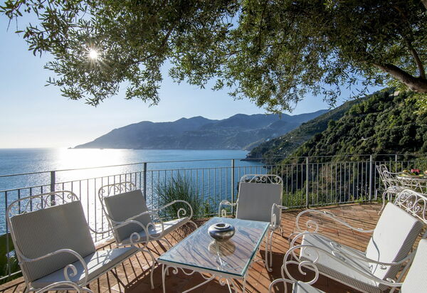 Maiori Chalet: Outdoor, Scenic View