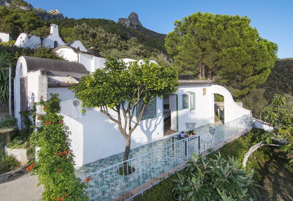 Maiori Chalet: Main Entrance