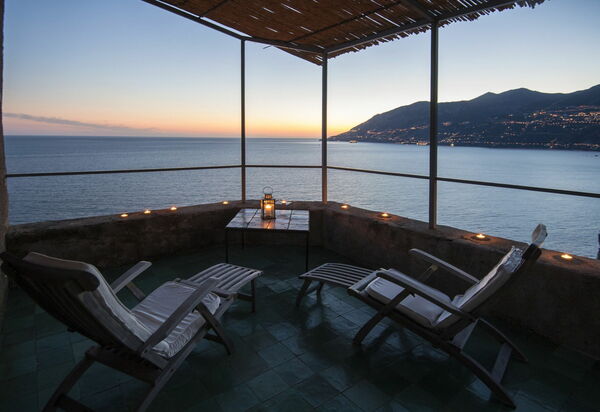 Maiori Chalet: Outdoor, Scenic View