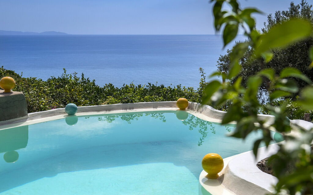 Maiori Chalet: all'aperto, Piscina