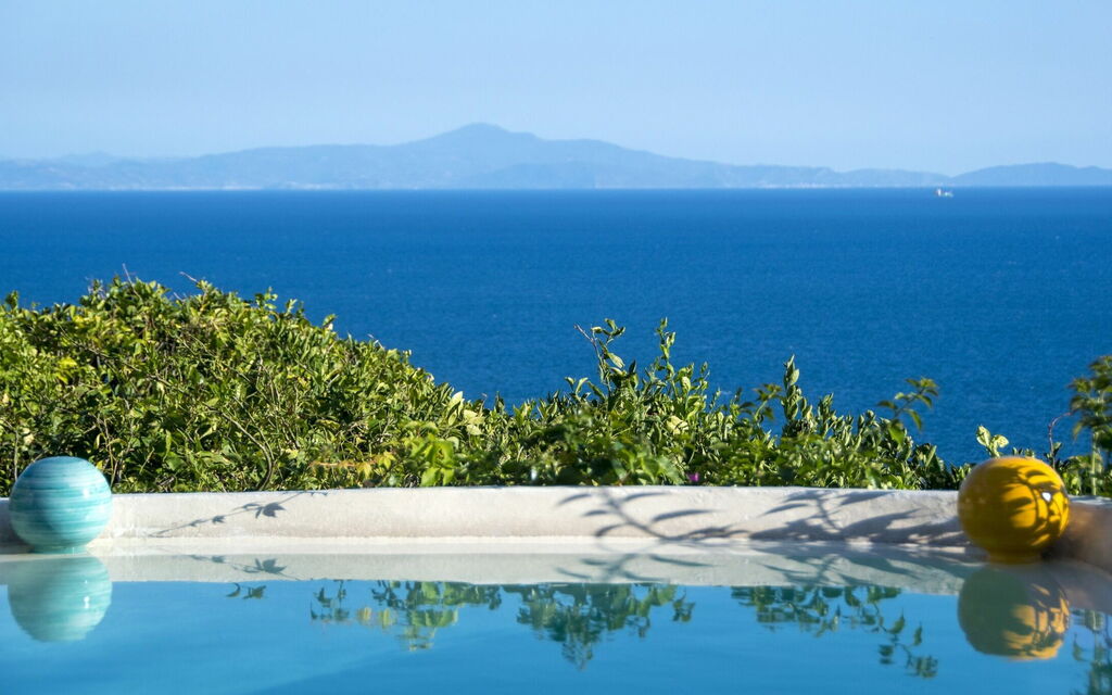 Maiori Chalet: all'aperto, Piscina