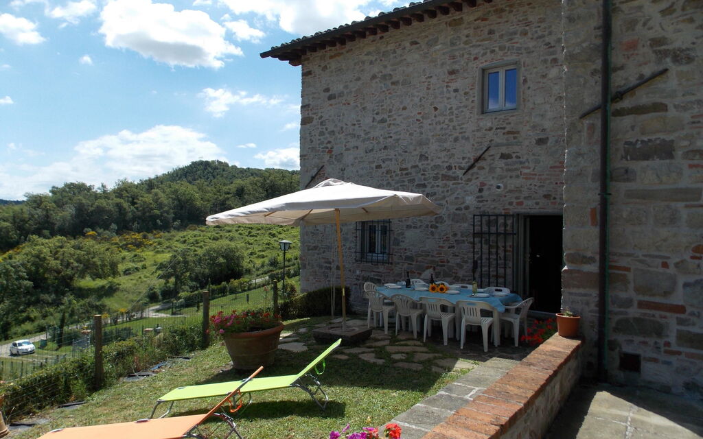 Casale Mocali: Building Exterior