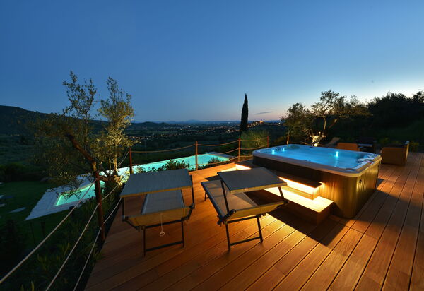 La Pietra Al Tramonto: Outdoor, Pool, Scenic View