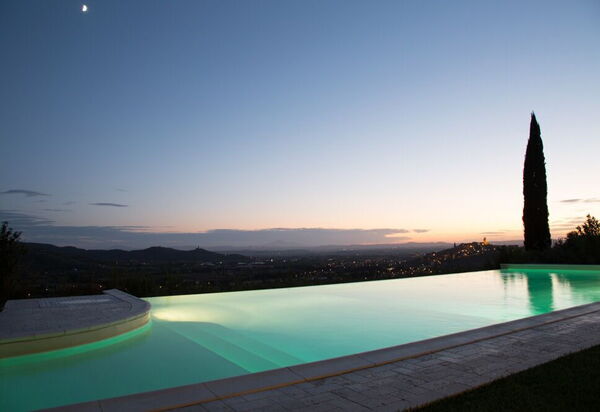 La Pietra Al Tramonto: Outdoor, Pool, Scenic View