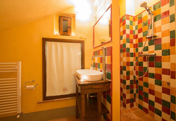 La Pietra Al Tramonto: Bathroom