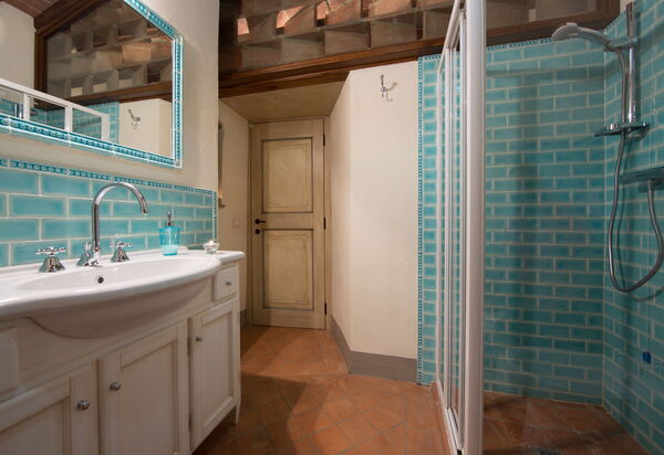 La Pietra Al Tramonto: Bathroom