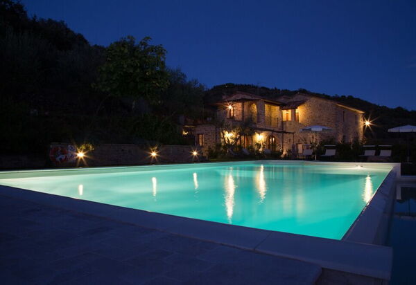 La Pietra Al Tramonto: Outdoor, Pool, Scenic View