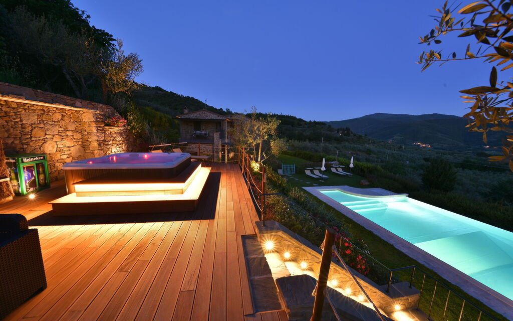 La Pietra Al Tramonto: Outdoor, Pool, Scenic View
