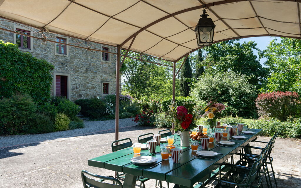 Casale Rupecanina: Balcony / Terrace / Patio, Building Exterior, Main Entrance, Outdoor