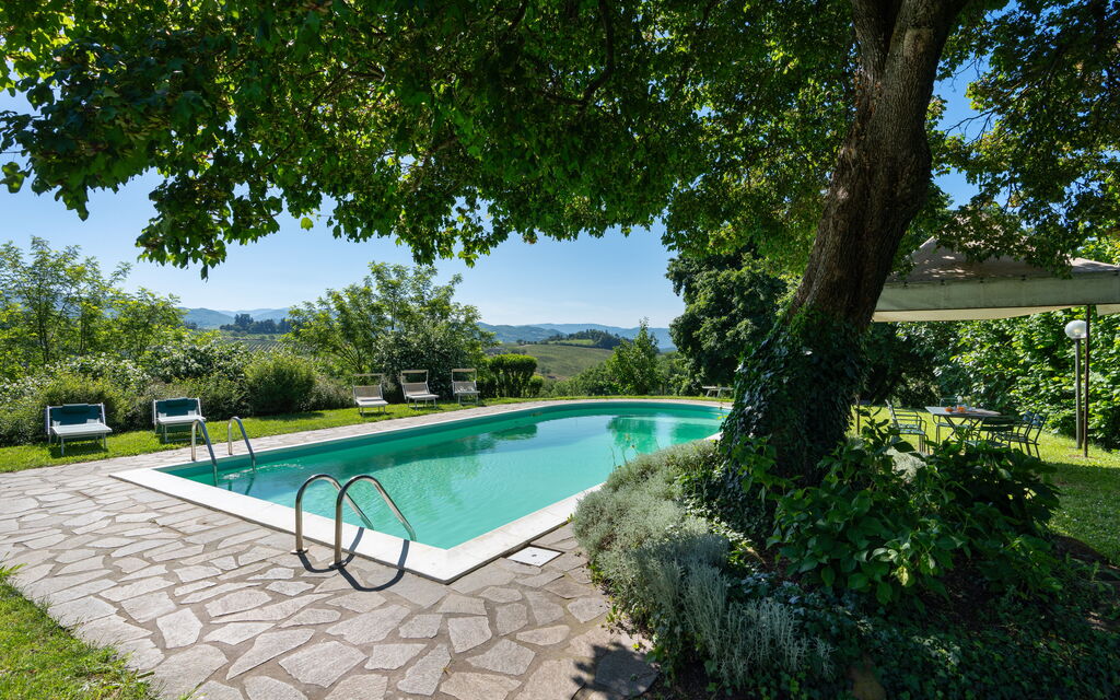 Casale Rupecanina: Building Exterior, Outdoor, Pool