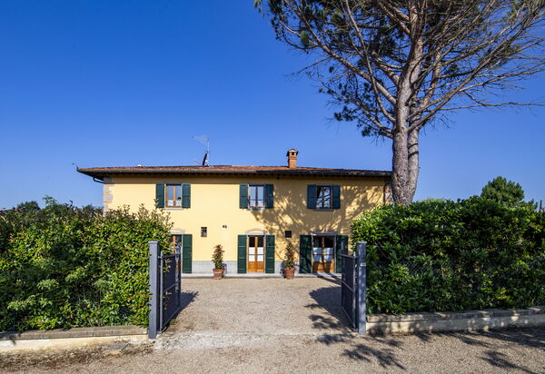 Casaletto Sul Lago: Entrata Principale, Esterni, Giardino