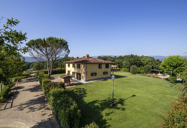 Casaletto Sul Lago: Entrata Principale, Esterni, Giardino
