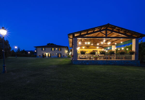 Casaletto Sul Lago: Entrata Principale, Esterni, Giardino