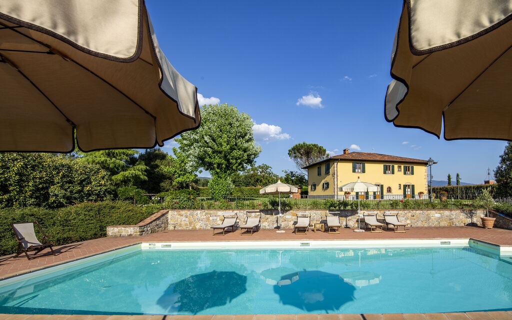 Casaletto Sul Lago: Esterni, Piscina