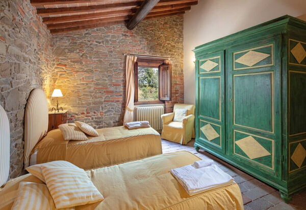Stony Tuscan Farm: Camera da letto