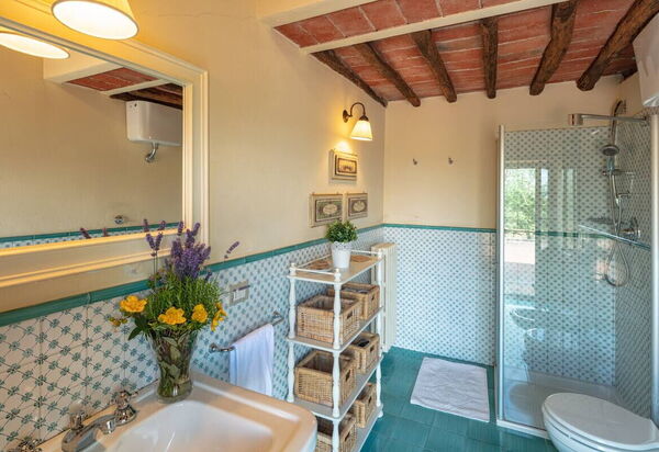 Stony Tuscan Farm: Bagno