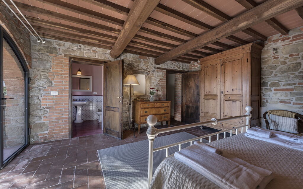 Stony Tuscan Farm: Camera da letto