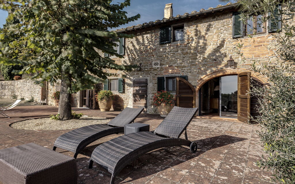 Stony Tuscan Farm: Entrata Principale, Esterni