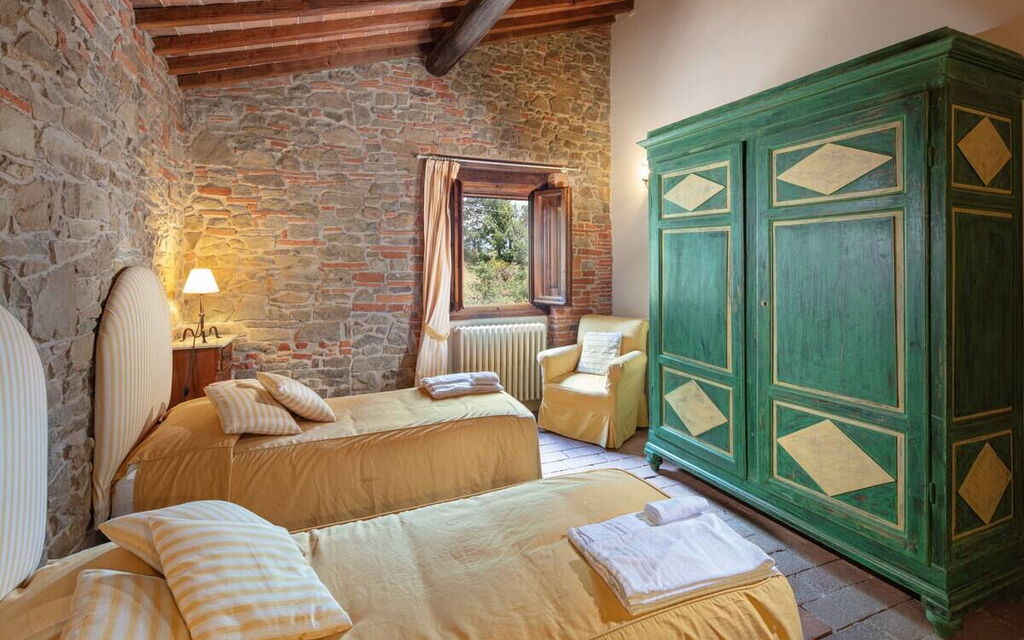 Stony Tuscan Farm: Camera da letto