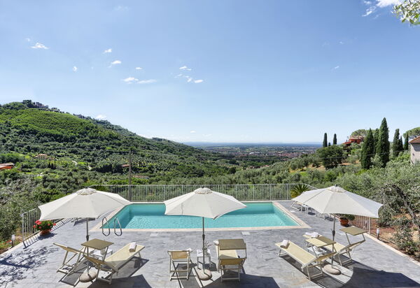 Villa Sport Deluxe: Piscina