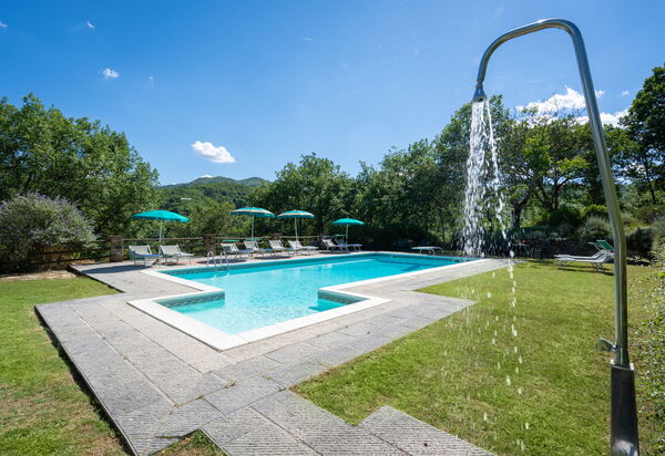 Villa Santa Maria a Bovino: Pool