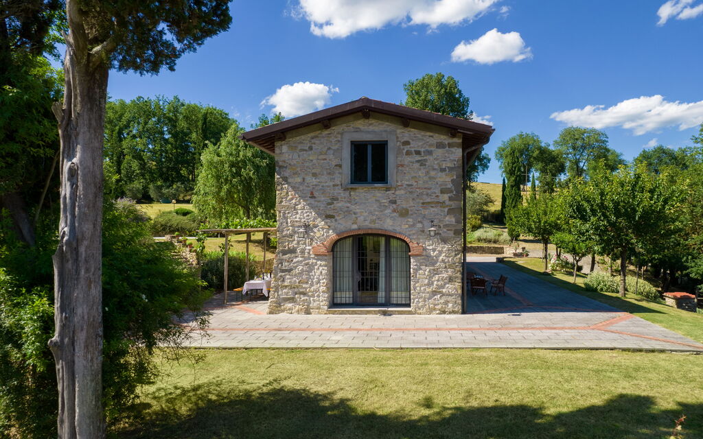 Villa Santa Maria a Bovino: Building Exterior