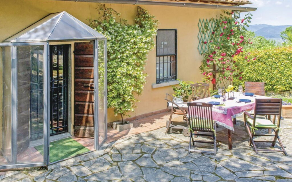 Casale Le Torri: Building Exterior