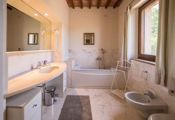 La Loggia Valdorciana: Bagno