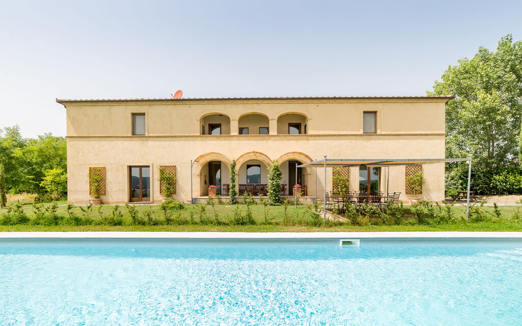 La Loggia Valdorciana: Entrata Principale, Giardino, Piscina
