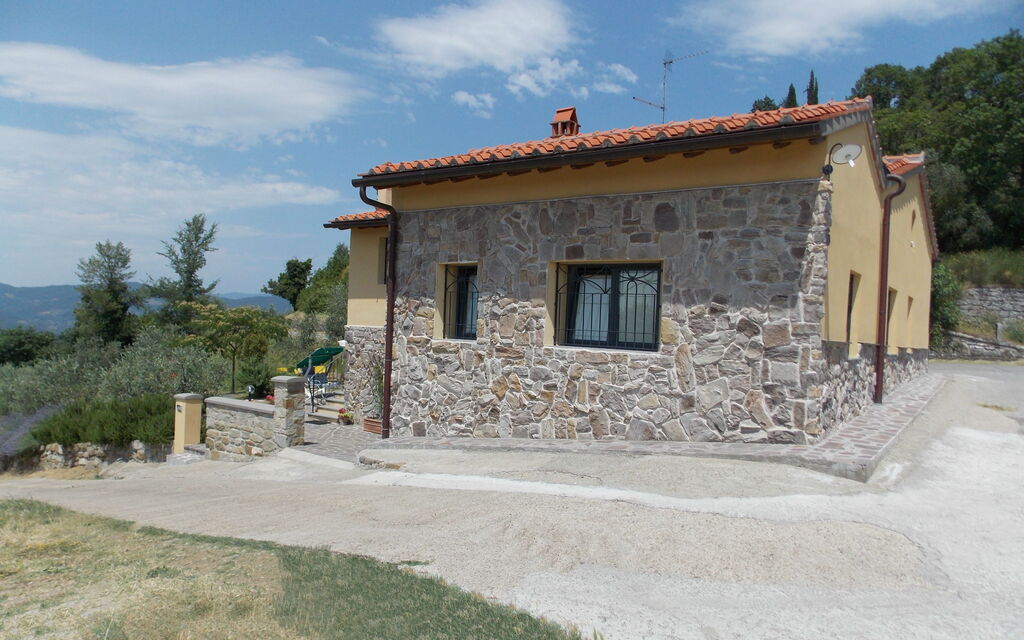 Casa Paola: Building Exterior