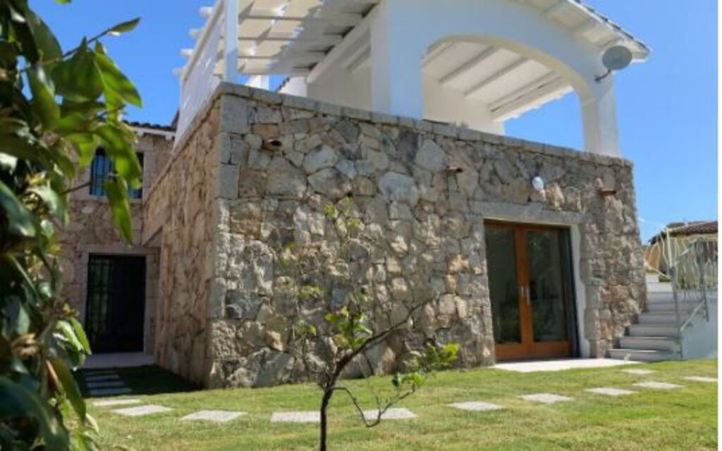 Grand Relais Degli Dei: Garden, Main Entrance