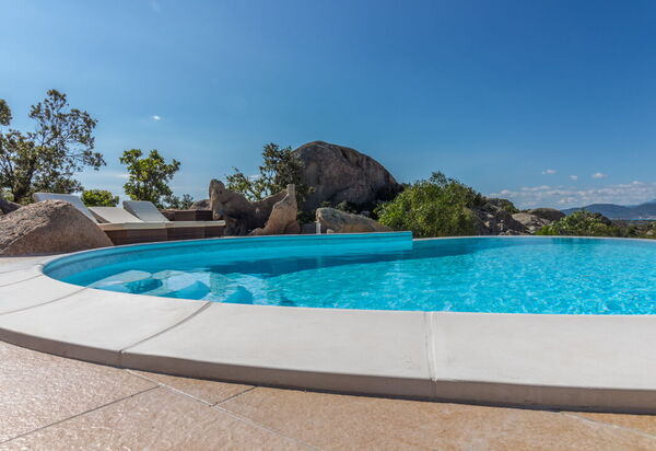 La Granitica Di Lusso: Piscina